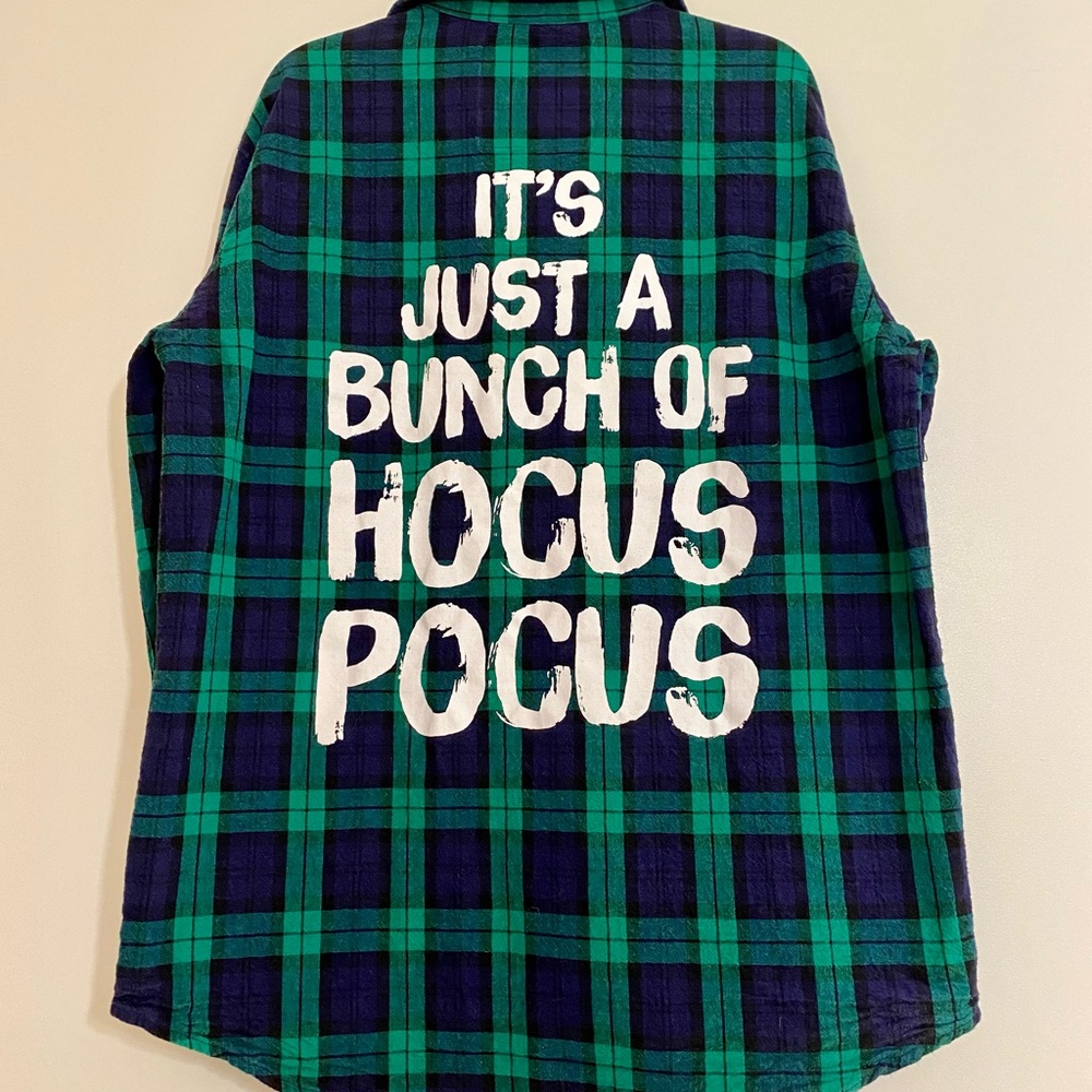 Cakeworthy ORIGINAL Hocus Pocus Flannel - Disney